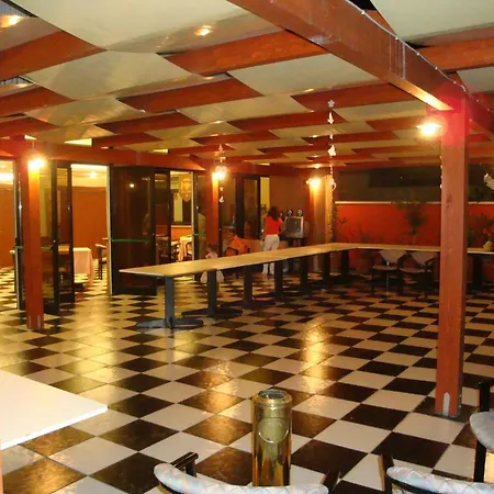 ホテル Erice Hotel